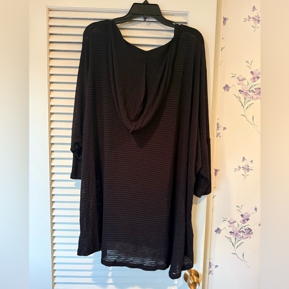 Torrid Tonal Black Stripe 3/4 Sleeve Tunic in Size 5X - Picture 5 of 7